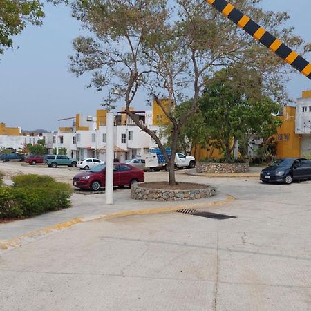 Relajacion Cercas Del Aeropuerto Villa Santa Maria Huatulco ภายนอก รูปภาพ